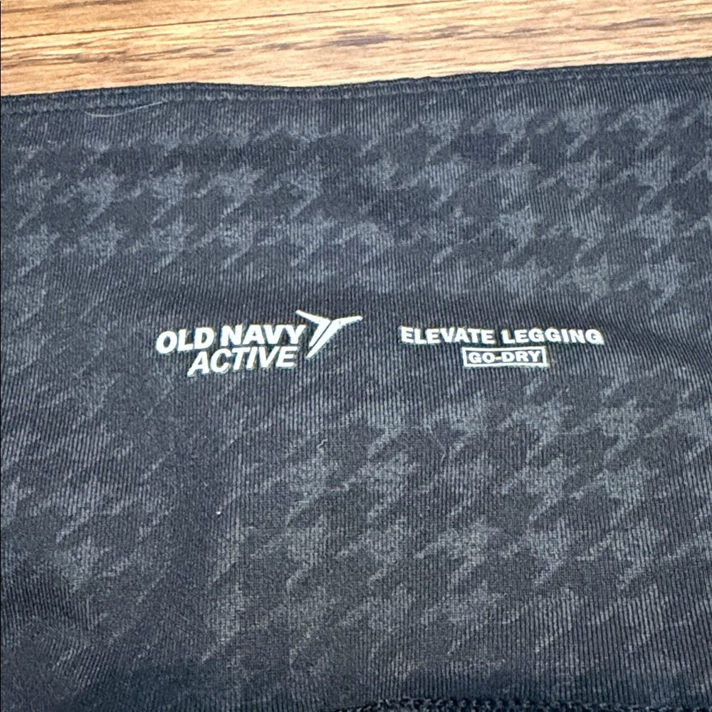Old Navy Black Houndstooth Leggings - Picture 3 of 4